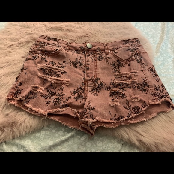 M_5d295ca216105de5ea552a27